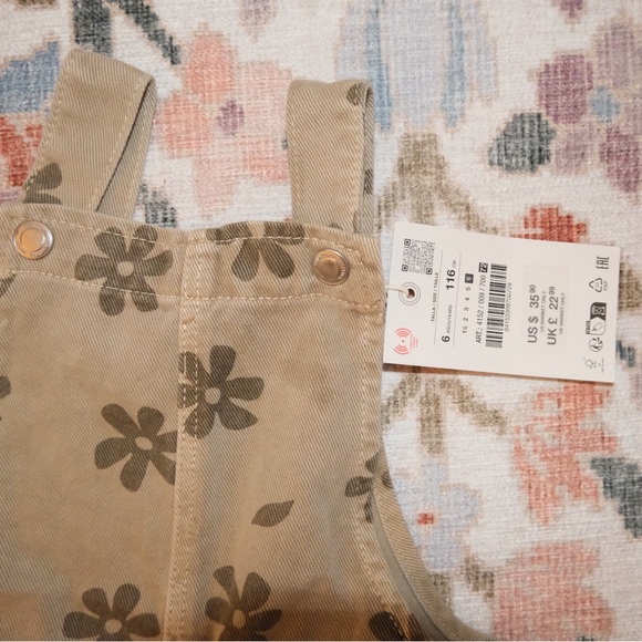 Zara Green Floral Overalls - Picture 3 of 8